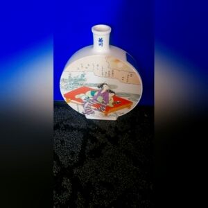 Japanese Porcelain Sake Bottle with Scenic Design very old Japanese porcelain